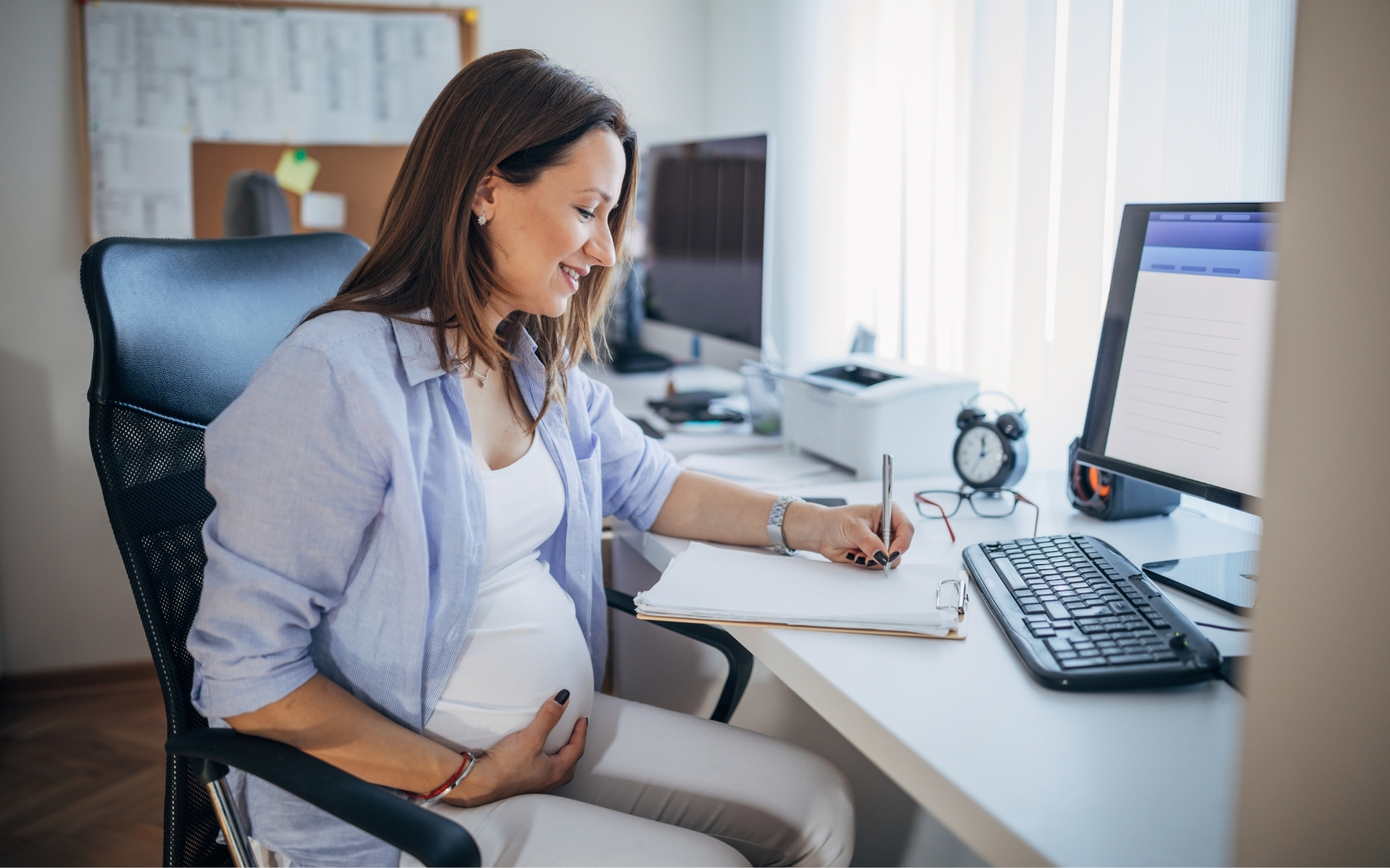 Licença-Maternidade para Pais: Entenda as regras do INSS e do emprego.