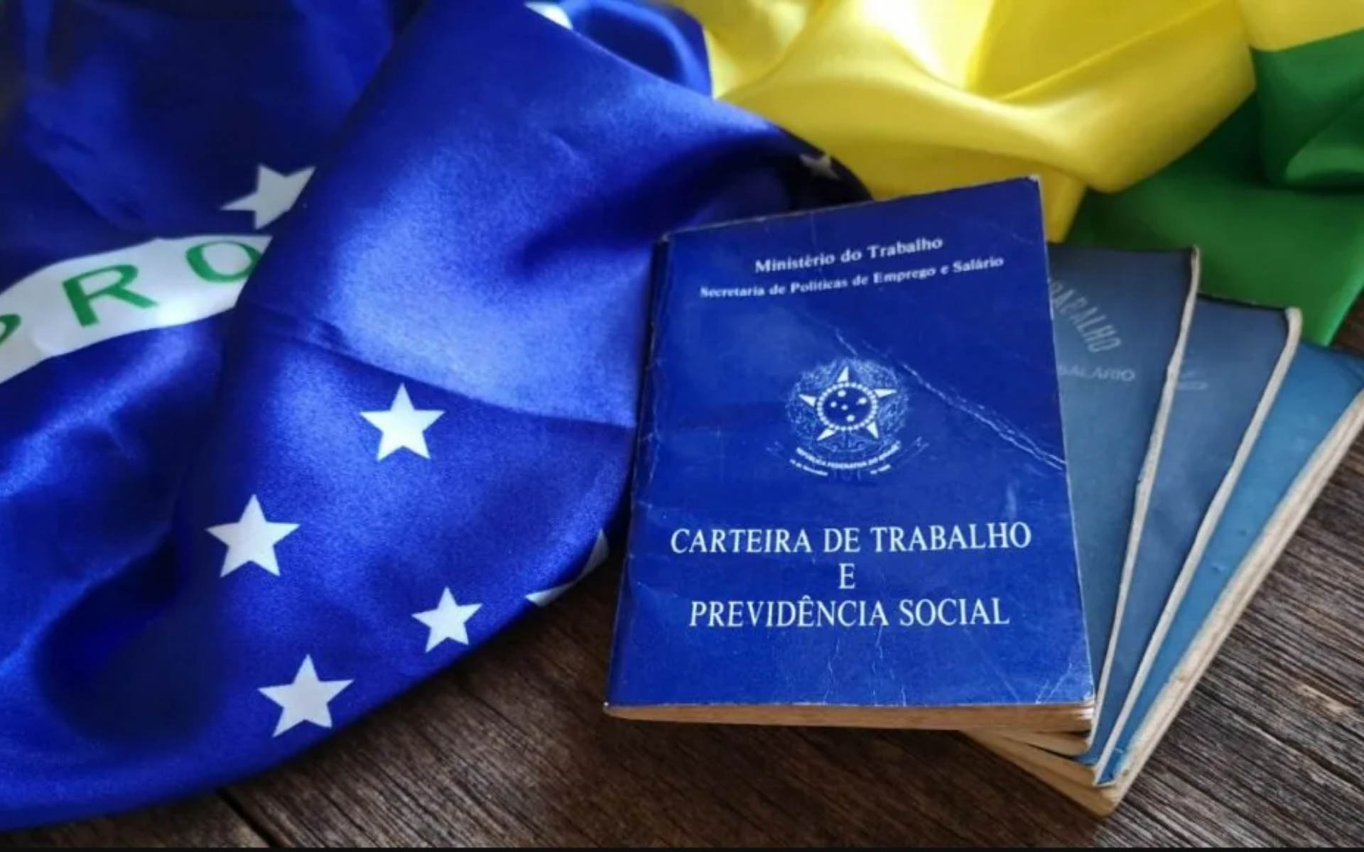 Limbo Previdenciário: O que é e o que fazer quando a empresa e o INSS te deixam sem salário.